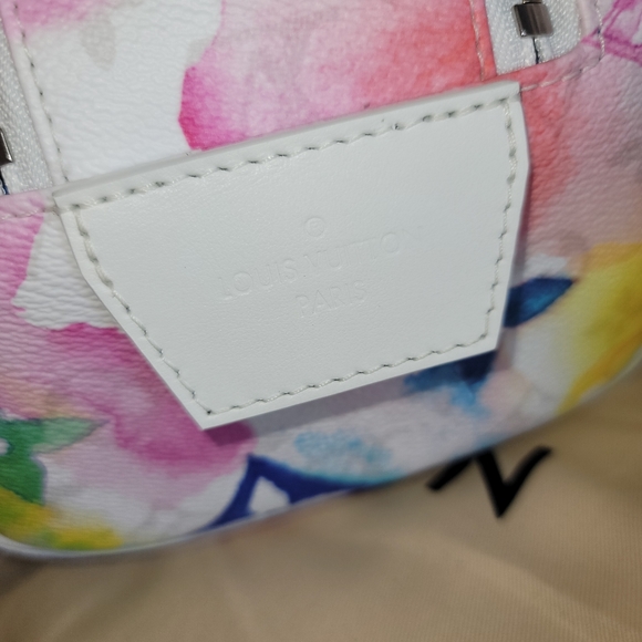 Louis Vuitton Toiletry Watercolor Cosmetic Bag Giant Flower Monogram Vir… - Picture 8 of 17